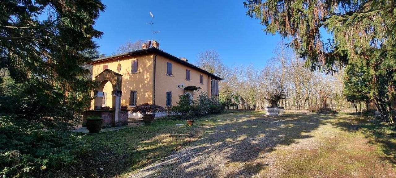 Farolfi Apartments Villa Galliera Bologne Extérieur photo